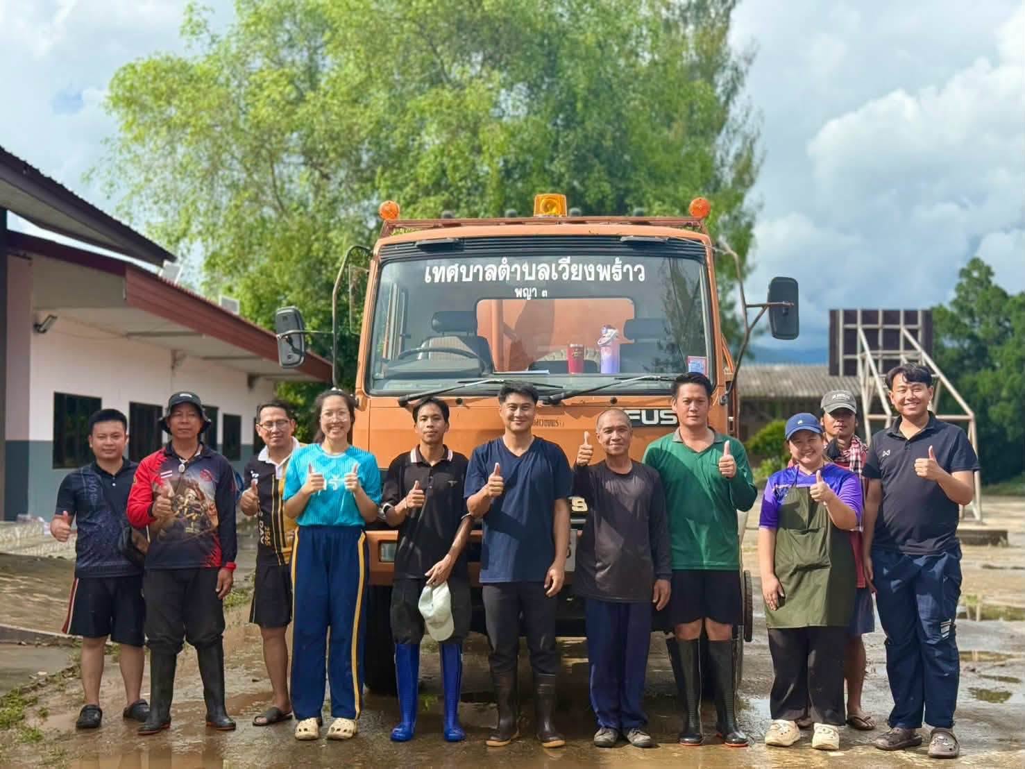 เทศบาลตำบลเวียงพร้าว เร่งฟื้นฟูโรงเรียนบ้านหนองปิด หลังน้ำท่วมฉับพลัน