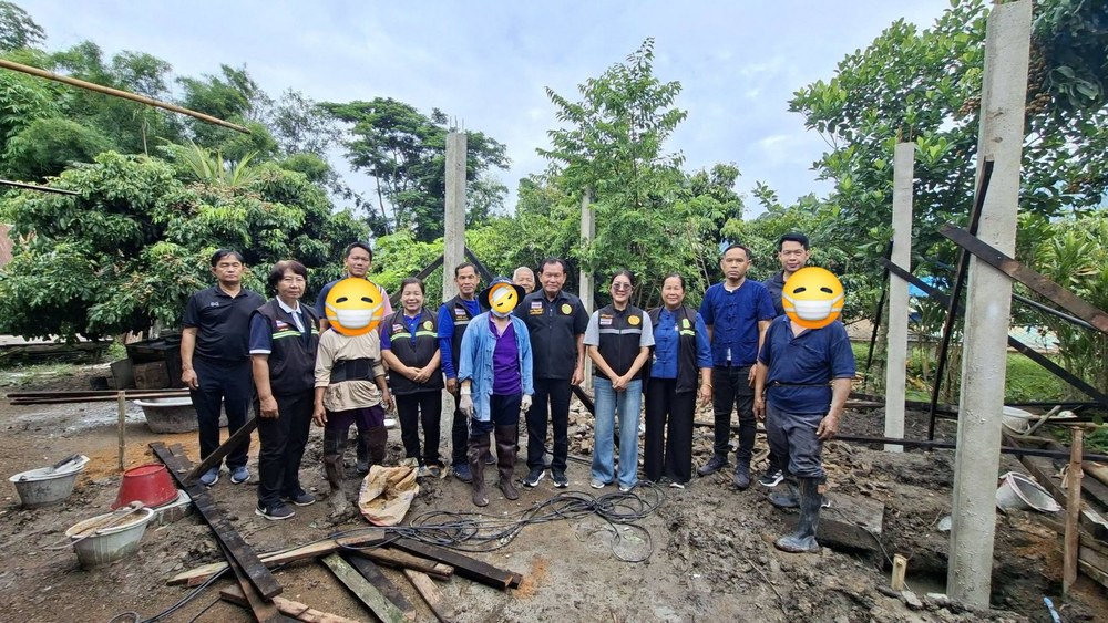 เทศบาลตำบลเวียงพร้าว มอบวัสดุปรับสภาพแวดล้อมที่อยู่อาศัยแก่ผู้สูงอายุ ตำบลทุ่งหลวง